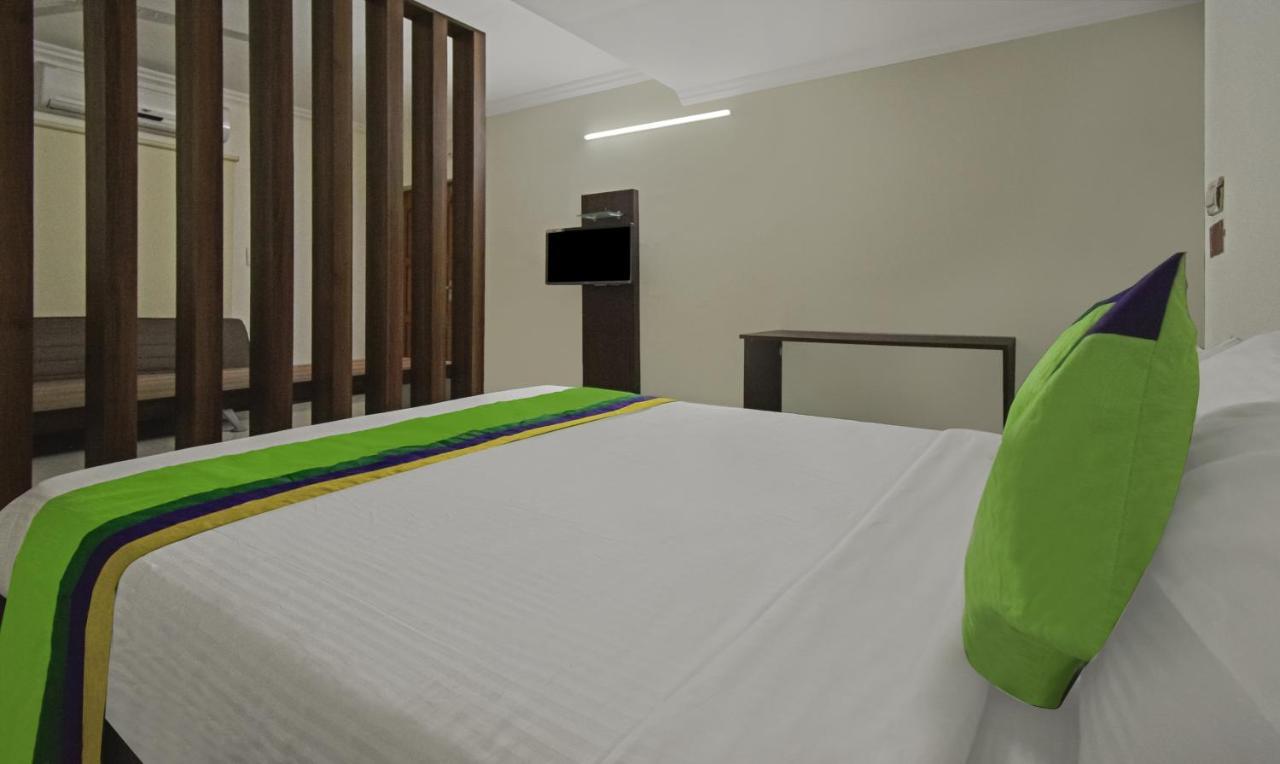 Treebo Samhaar Residency Thoraipakkam Otel Chennai Dış mekan fotoğraf