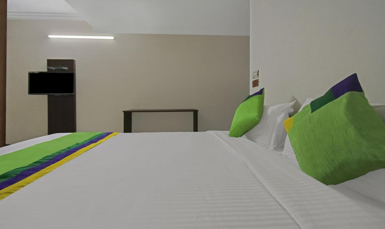 Treebo Samhaar Residency Thoraipakkam Otel Chennai Dış mekan fotoğraf